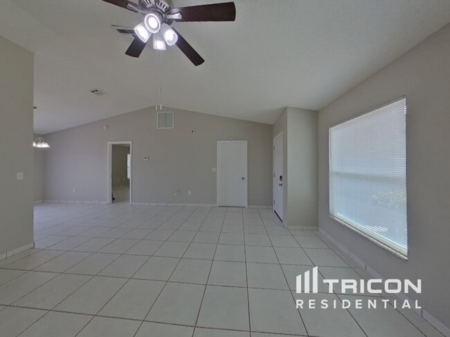 635 Baldwin Dr in Kissimmee, FL - Building Photo - Building Photo