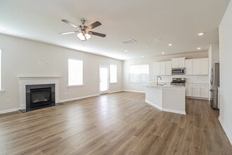 1613 Swallow Tail Dr, Unit 2103 in Belmont, NC - Foto de edificio - Building Photo