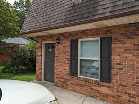 112 Victor Reiter Pky, Unit 19 in Portland, TN - Building Photo