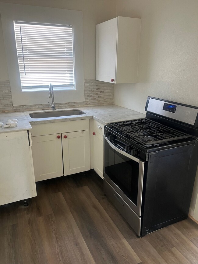 3819 Menard St in Houston, TX - Building Photo - Building Photo