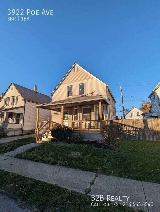 3922 Poe Ave in Cleveland, OH - Building Photo - Building Photo