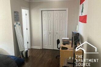 3345 N Marshfield Ave, Unit 201 in Chicago, IL - Foto de edificio - Building Photo