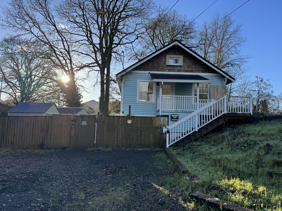 471 Tualatin St in Saint Helens, OR - Building Photo