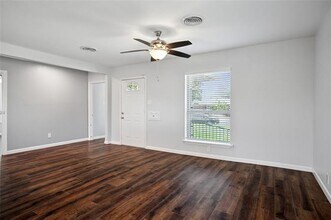9982 Chireno St in Dallas, TX - Building Photo - Building Photo