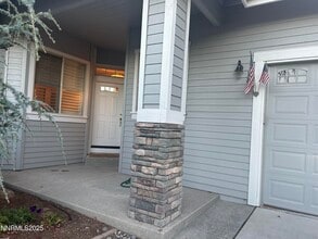 6615 Aston Cir in Sparks, NV - Building Photo - Building Photo
