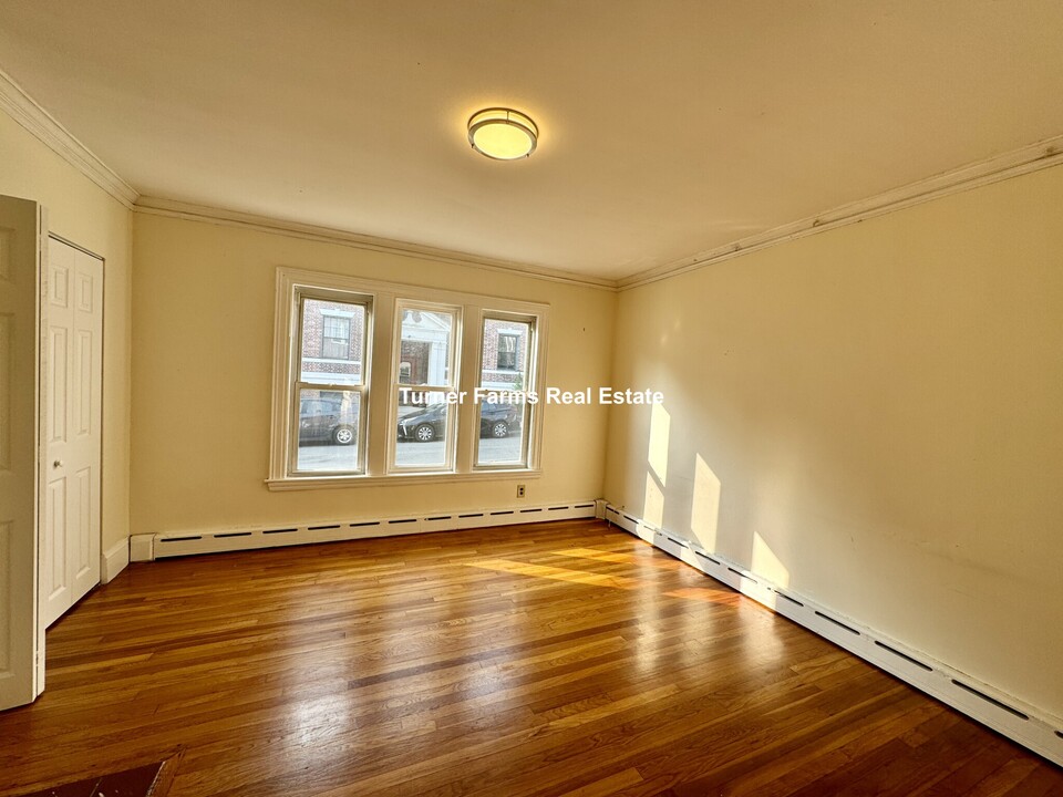 30 Winthrop Rd, Unit 31 in Brookline, MA - Building Photo