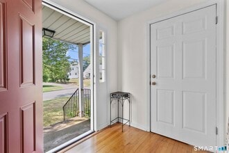 214 Country Rd in Fairfield, CT - Building Photo - Building Photo