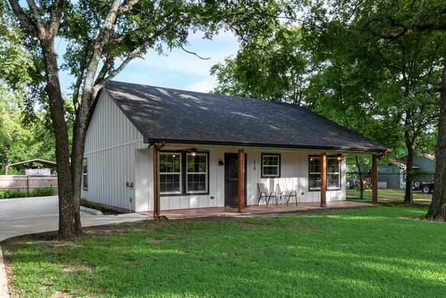 110 Wildwood Crossover St in Gun Barrel City, TX - Building Photo