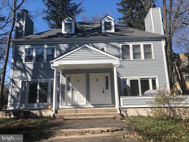 property at 305 Nassau St