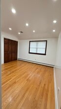 15716 16th Ave in Whitestone, NY - Building Photo - Building Photo