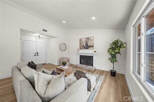 29589 Mira Loma Dr in Temecula, CA - Building Photo