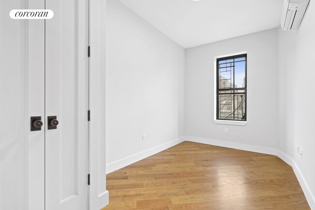 677 Vanderbilt Ave in Brooklyn, NY - Building Photo - Building Photo