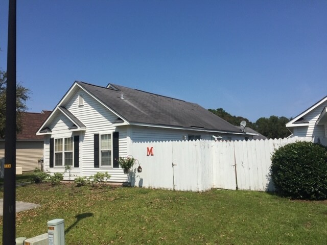 835 Southern Charm Dr in Wilmington, NC - Building Photo