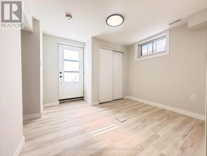 714 Tennyson Ave in Oshawa, ON - Building Photo - Building Photo