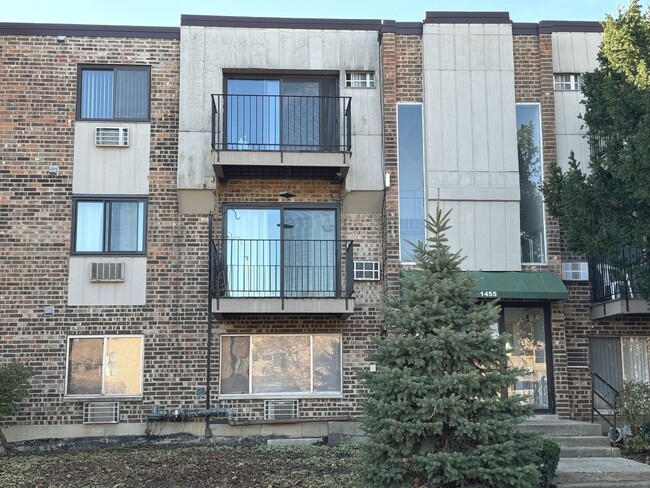 property at 1455 N Winslowe Dr