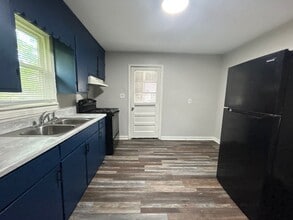 55 Cloverdale St in Jackson, TN - Building Photo - Building Photo