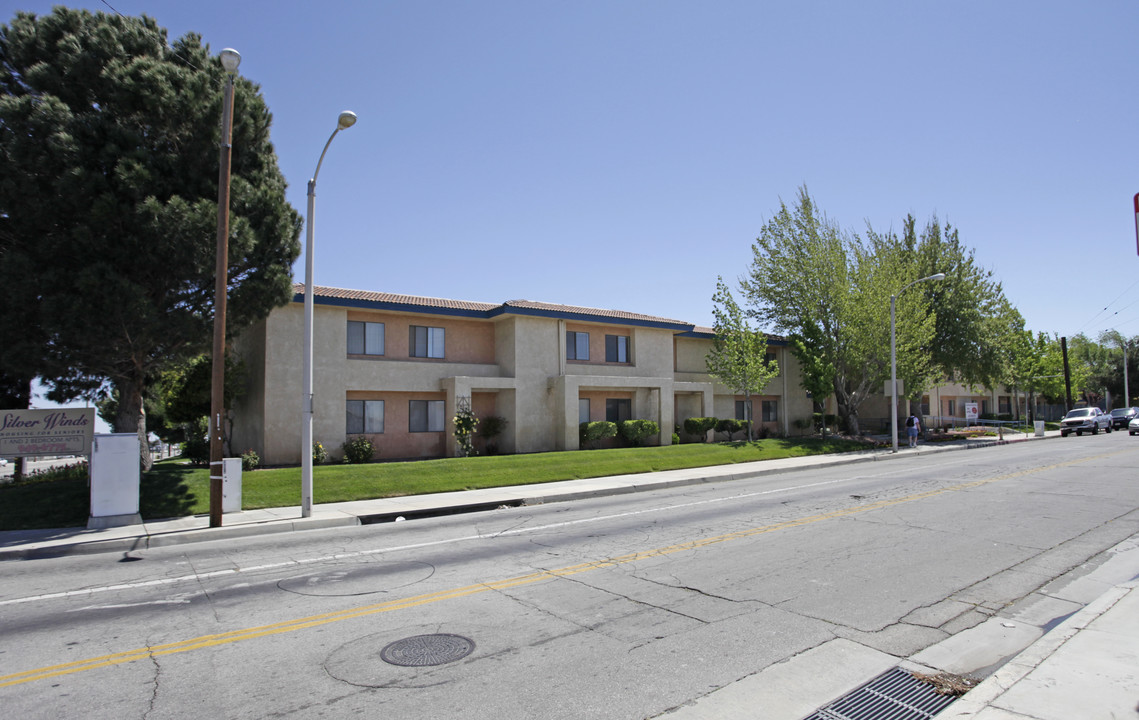 Silver Winds Senior Apartments in Lancaster, CA - Building Photo