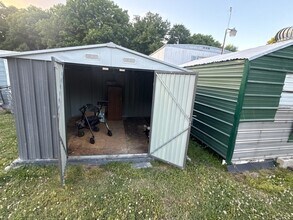 612 Cedar Level Rd in Hopewell, VA - Building Photo - Building Photo