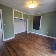 1336 Nipsic Ave in Bremerton, WA - Building Photo - Building Photo