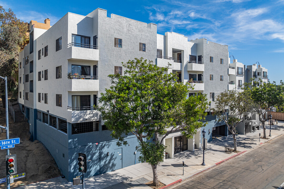 City Villas Apartments in San Diego, CA - Building Photo