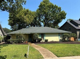 328 Ridge Crest Dr in Richardson, TX - Building Photo