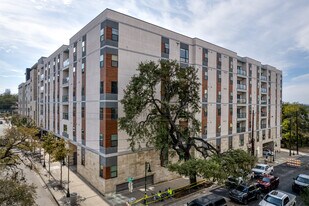 The Villas At San Gabriel in Austin, TX - Building Photo