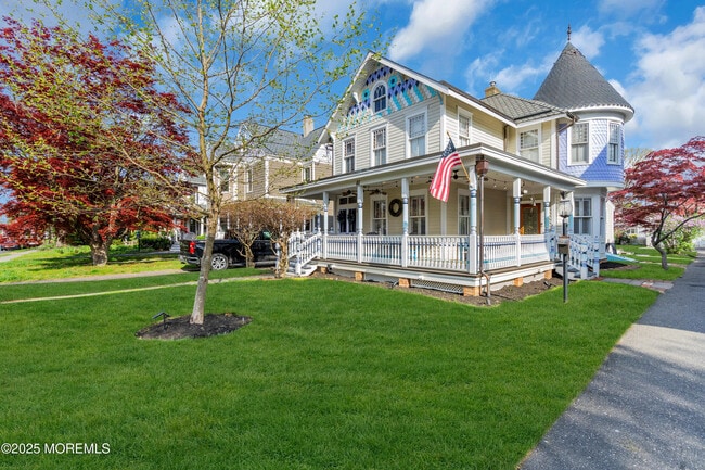 44 Irving Pl in Red Bank, NJ - Building Photo - Building Photo