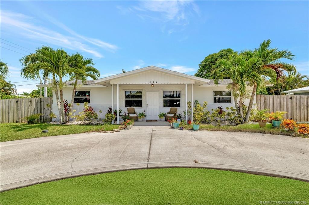 1894 SE Lafayette St in Stuart, FL - Building Photo