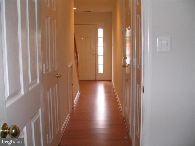 12885 Titania Way in Woodbridge, VA - Building Photo - Building Photo