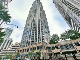 763 Bay St. in Toronto, ON - Building Photo