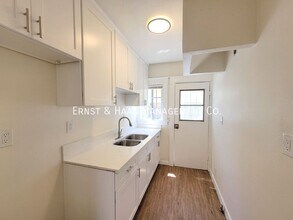 154 E Eagle St in Long Beach, CA - Building Photo - Building Photo