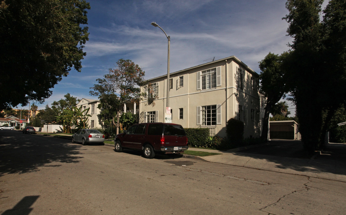 1340 N June St in Los Angeles, CA - Foto de edificio