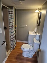 4636 Wakefield Ave NE in Comstock Park, MI - Building Photo - Building Photo