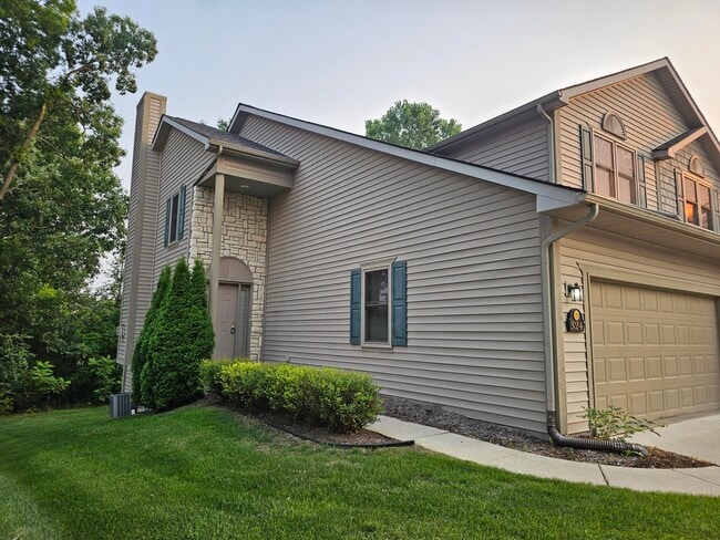 property at 324 Stratford Ln