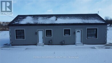 4049 Hwy 6 in Hamilton, ON - Building Photo - Building Photo
