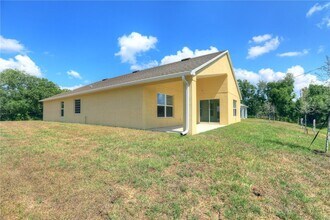 8816 100th Ave in Vero Beach, FL - Building Photo - Building Photo