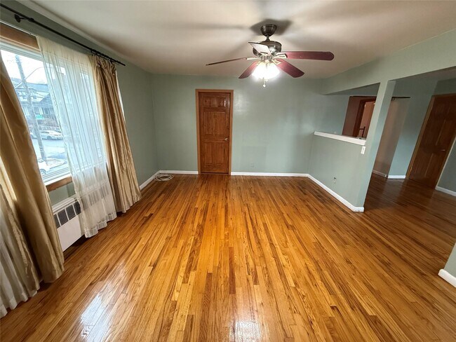 32 Bayley Ave in Yonkers, NY - Building Photo - Building Photo