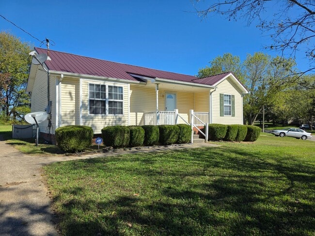 801 Washington Ave in Oak Grove, KY - Building Photo - Building Photo