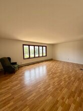 203 Terrace Ave in Hasbrouck Heights, NJ - Building Photo - Building Photo