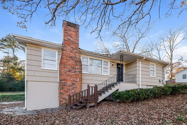 2568 Forestdale Blvd in Birmingham, AL - Building Photo - Building Photo
