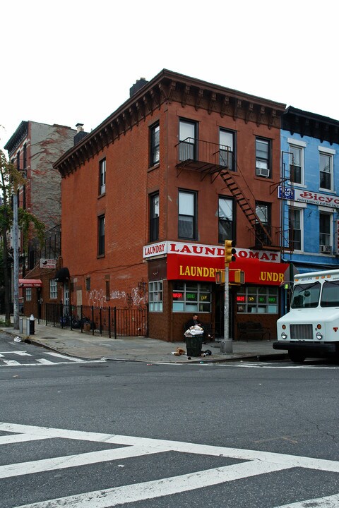 99 5th Ave in Brooklyn, NY - Building Photo
