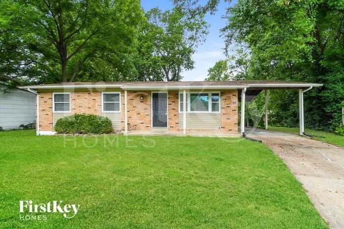 11931 Del Reo Ct in St. Louis, MO - Building Photo