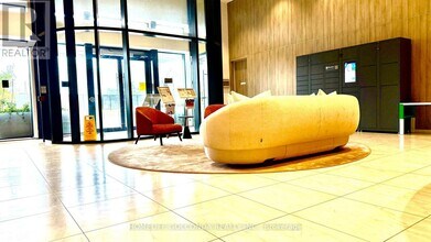 20 O'Neill Rd in Toronto, ON - Building Photo - Building Photo