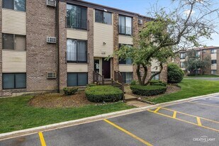 174 Dunteman Dr in Glendale Heights, IL - Building Photo