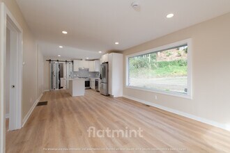 6850 S 133rd St in Seattle, WA - Building Photo - Building Photo