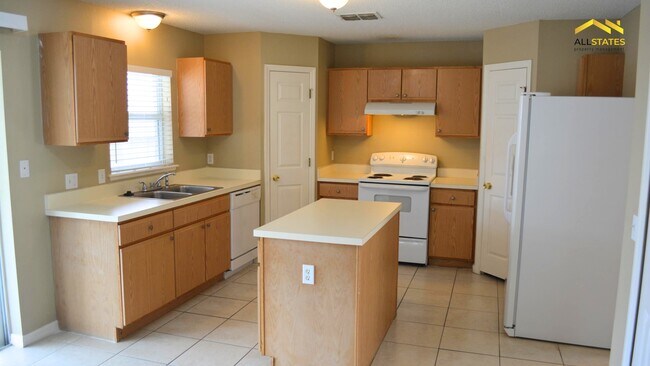 107 Whitby St in Davenport, FL - Building Photo - Building Photo