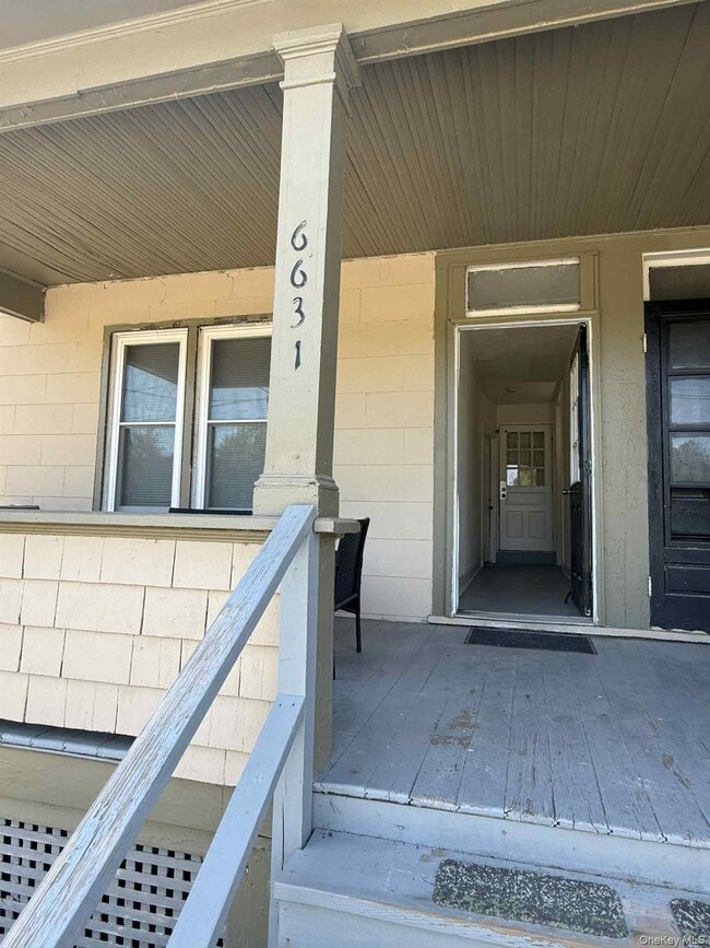 property at 6631 Park Pl