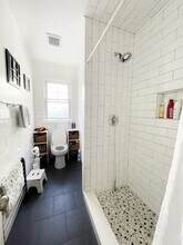 33 Carver Rd, Unit 3 in Watertown, MA - Foto de edificio - Building Photo