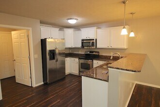 8931 Broken Spoke Dr in Lincoln, NE - Building Photo - Building Photo