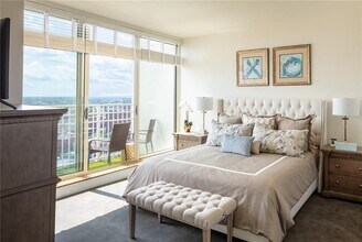 1 W Exchange St in Providence, RI - Foto de edificio - Building Photo